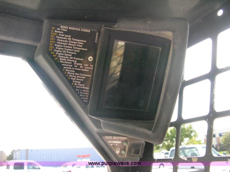 image for item B8130 1994 Bobcat 853H skid steer