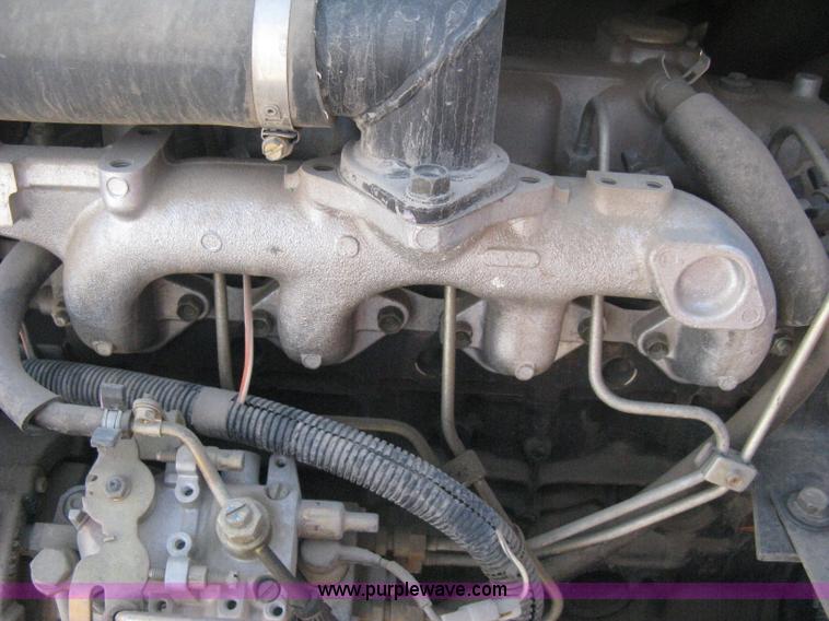 image for item B8130 1994 Bobcat 853H skid steer