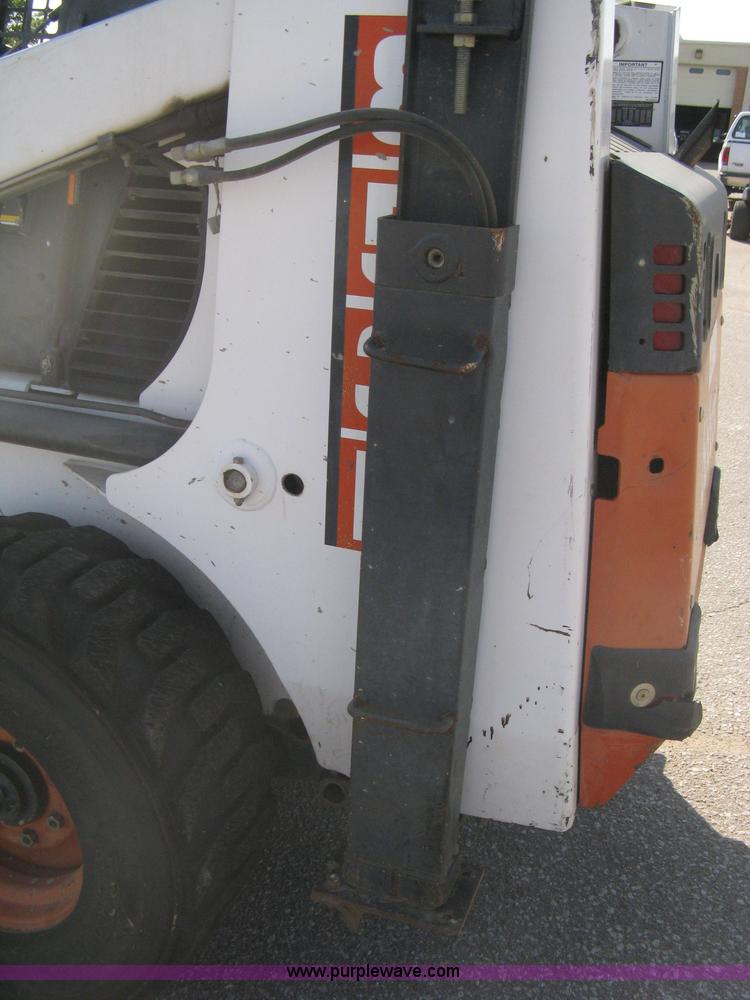 image for item B8130 1994 Bobcat 853H skid steer