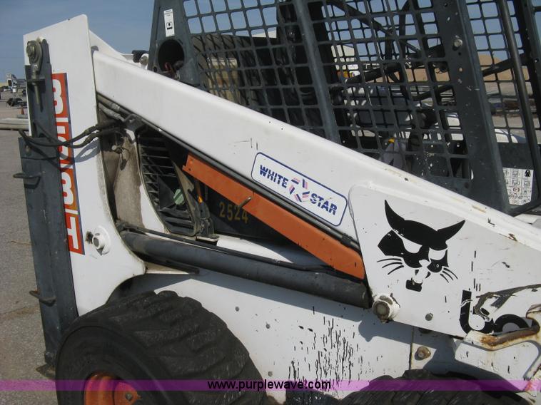 image for item B8130 1994 Bobcat 853H skid steer