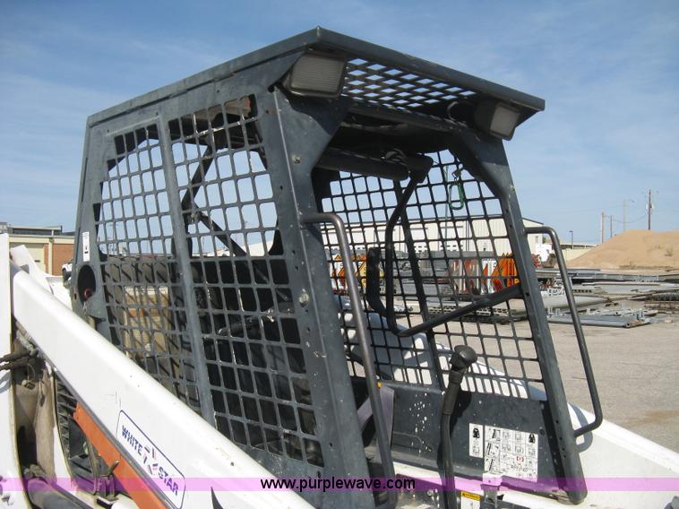 image for item B8130 1994 Bobcat 853H skid steer