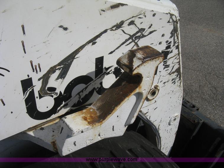 image for item B8130 1994 Bobcat 853H skid steer