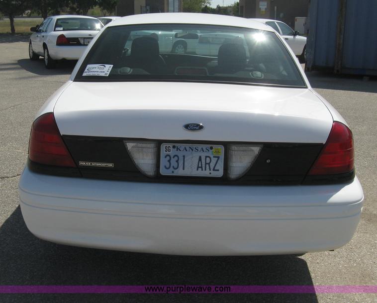 image for item B8132 2008 Ford Crown Victoria Police Interceptor