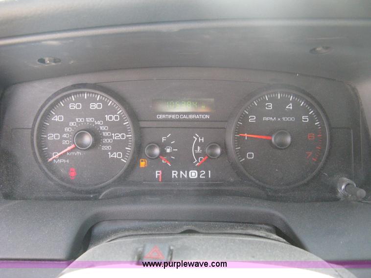 image for item B8132 2008 Ford Crown Victoria Police Interceptor