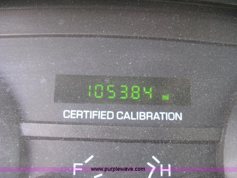 image for item B8132 2008 Ford Crown Victoria Police Interceptor