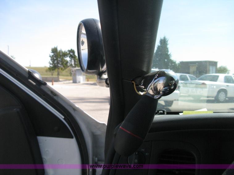 image for item B8132 2008 Ford Crown Victoria Police Interceptor