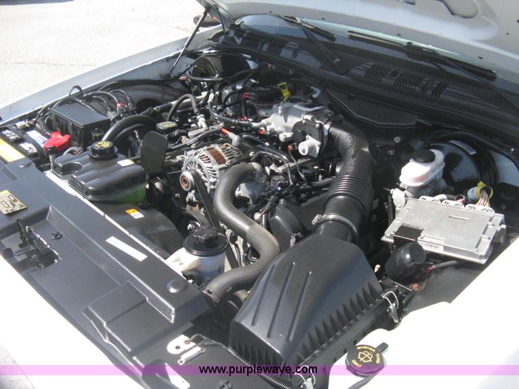 image for item B8132 2008 Ford Crown Victoria Police Interceptor