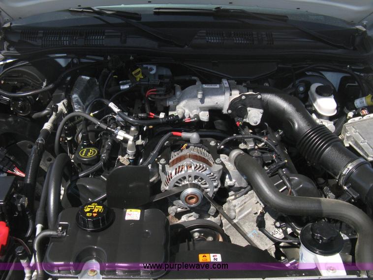 image for item B8132 2008 Ford Crown Victoria Police Interceptor