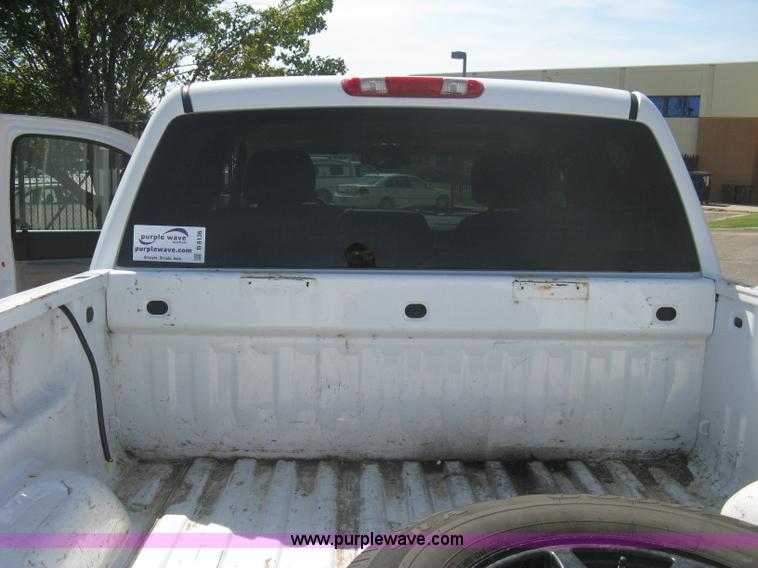 image for item B8136 2008 Chevrolet Silverado 1500 LT Crew Cab pickup truck