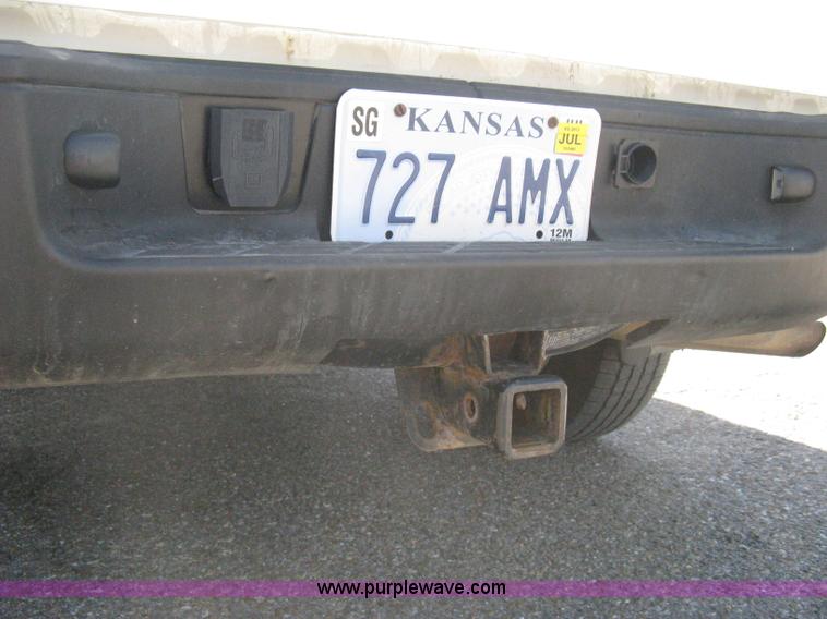 image for item B8136 2008 Chevrolet Silverado 1500 LT Crew Cab pickup truck