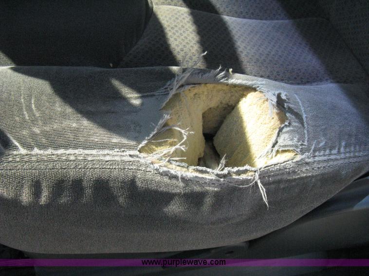 image for item B8137 2003 Chevrolet Silverado 2500HD utility pickup truck