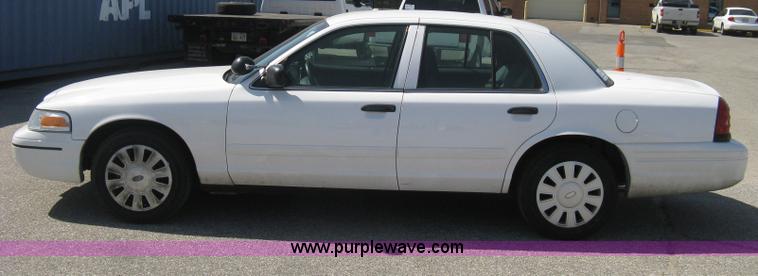 image for item B8138 2008 Ford Crown Victoria Police Interceptor