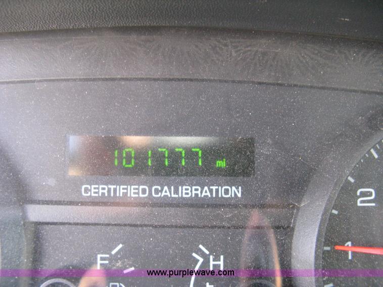 image for item B8138 2008 Ford Crown Victoria Police Interceptor