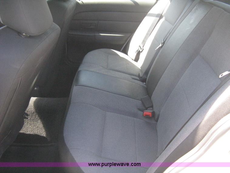 image for item B8138 2008 Ford Crown Victoria Police Interceptor