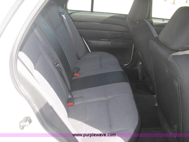 image for item B8138 2008 Ford Crown Victoria Police Interceptor