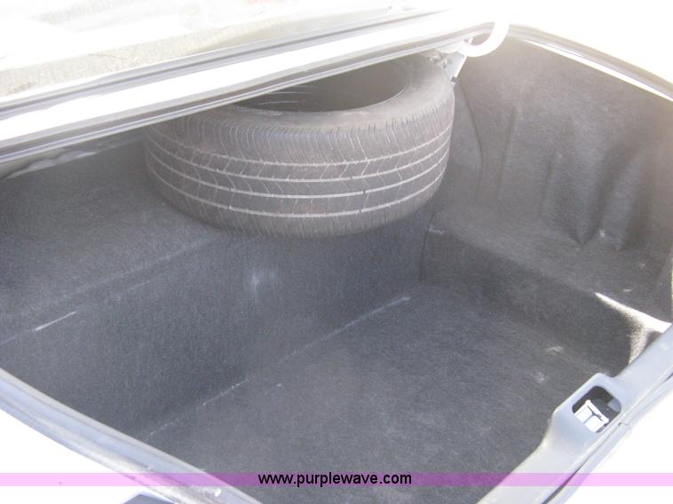 image for item B8138 2008 Ford Crown Victoria Police Interceptor