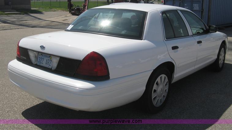image for item B8139 2008 Ford Crown Victoria Police Interceptor