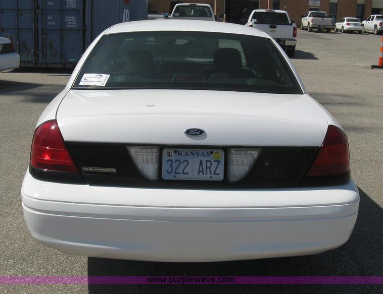 image for item B8139 2008 Ford Crown Victoria Police Interceptor