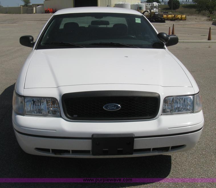 image for item B8139 2008 Ford Crown Victoria Police Interceptor