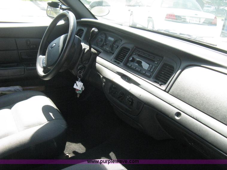 image for item B8139 2008 Ford Crown Victoria Police Interceptor