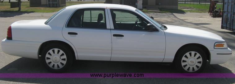 image for item B8140 2008 Ford Crown Victoria Police Interceptor