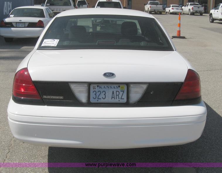 image for item B8140 2008 Ford Crown Victoria Police Interceptor