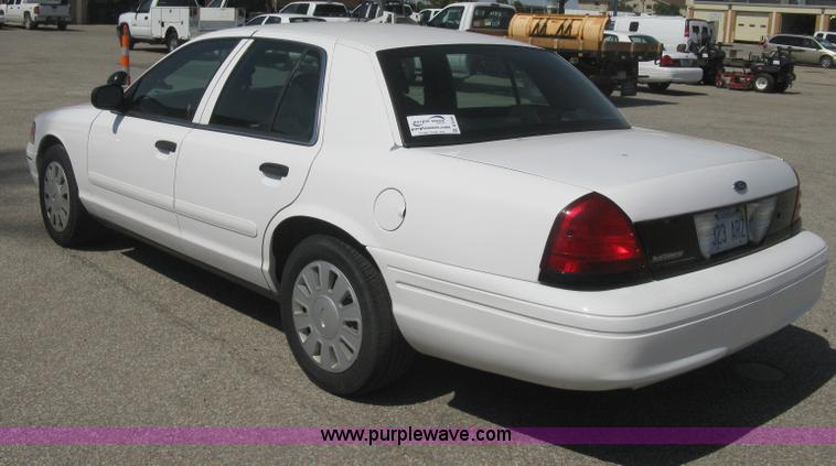 image for item B8140 2008 Ford Crown Victoria Police Interceptor