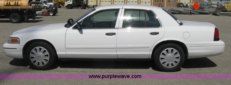 image for item B8140 2008 Ford Crown Victoria Police Interceptor
