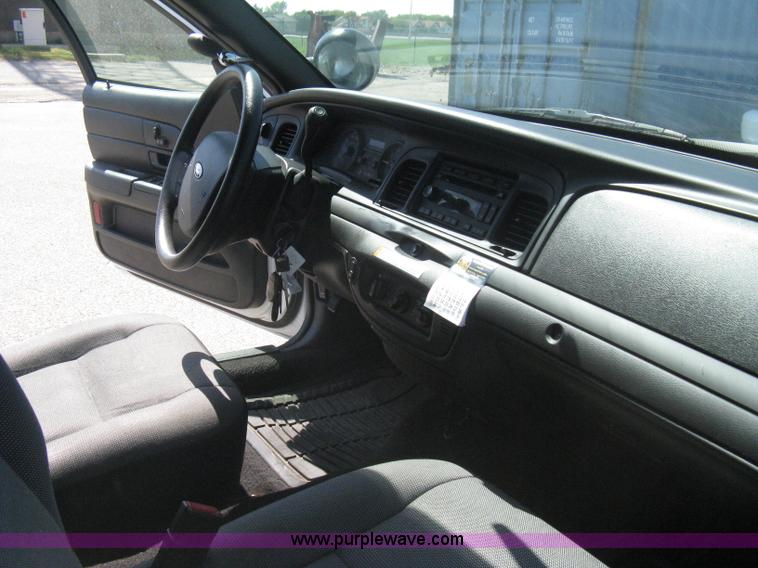image for item B8140 2008 Ford Crown Victoria Police Interceptor