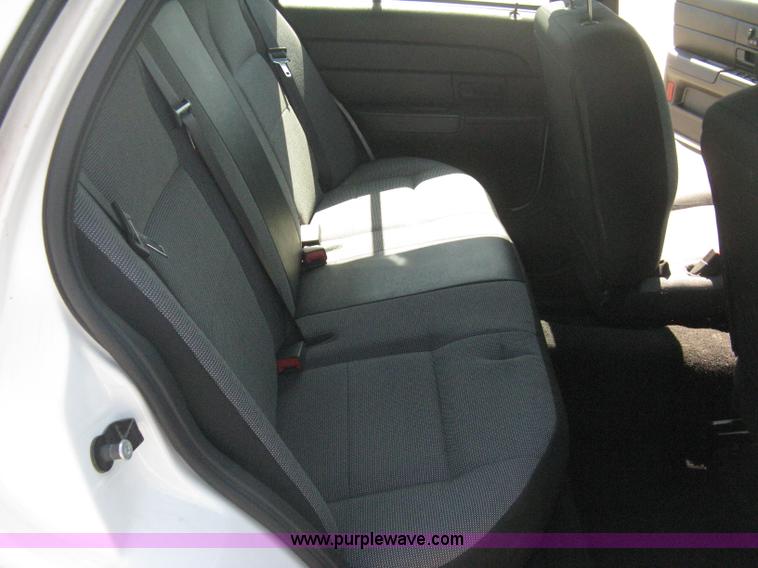image for item B8140 2008 Ford Crown Victoria Police Interceptor