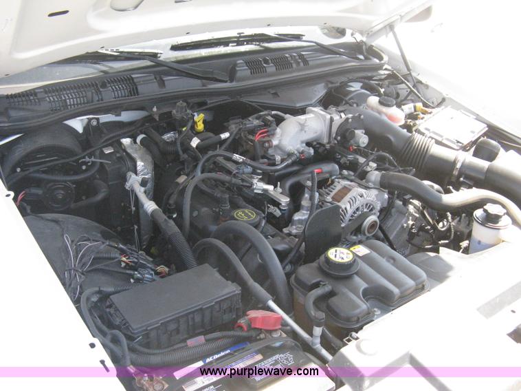 image for item B8140 2008 Ford Crown Victoria Police Interceptor