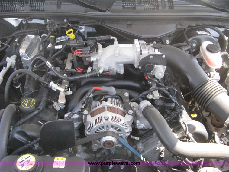 image for item B8140 2008 Ford Crown Victoria Police Interceptor