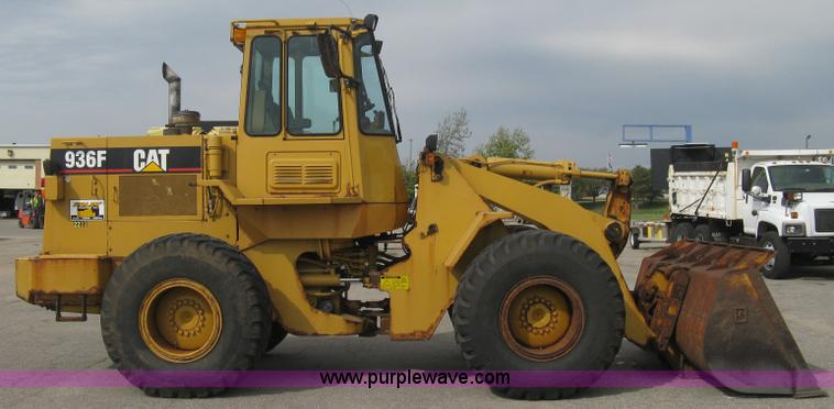image for item B8182 1995 Caterpillar 936F articulated wheel loader