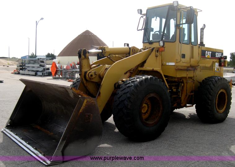 image for item B8182 1995 Caterpillar 936F articulated wheel loader