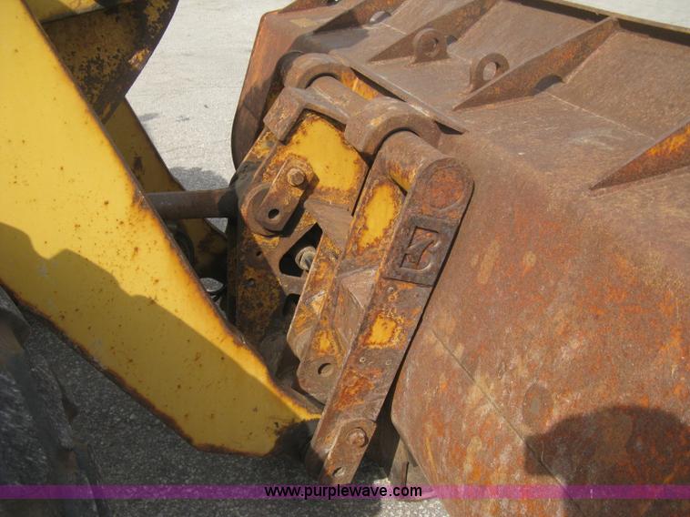image for item B8182 1995 Caterpillar 936F articulated wheel loader