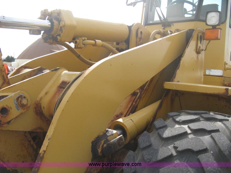 image for item B8182 1995 Caterpillar 936F articulated wheel loader