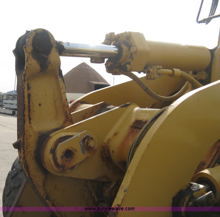 image for item B8182 1995 Caterpillar 936F articulated wheel loader