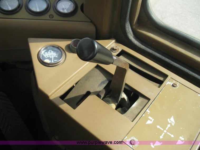 image for item B8182 1995 Caterpillar 936F articulated wheel loader