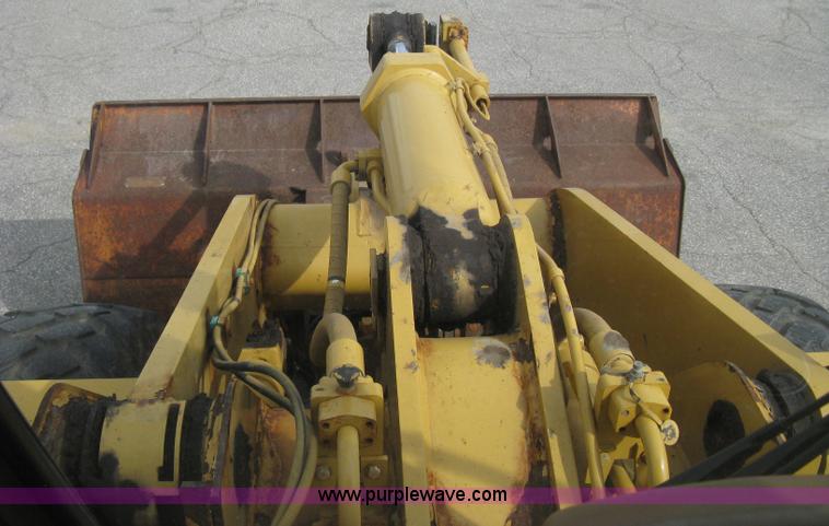 image for item B8182 1995 Caterpillar 936F articulated wheel loader
