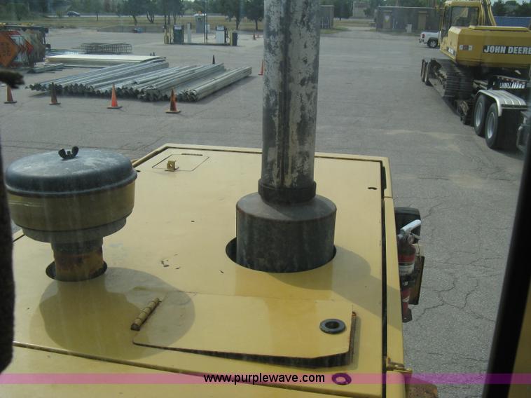 image for item B8182 1995 Caterpillar 936F articulated wheel loader