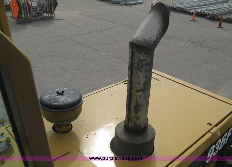 image for item B8182 1995 Caterpillar 936F articulated wheel loader