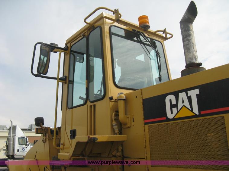 image for item B8182 1995 Caterpillar 936F articulated wheel loader