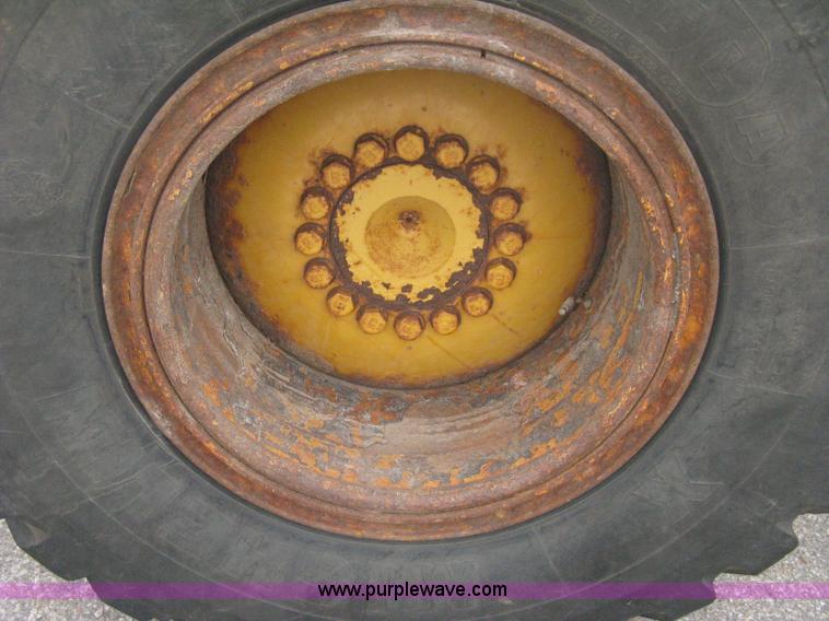 image for item B8182 1995 Caterpillar 936F articulated wheel loader