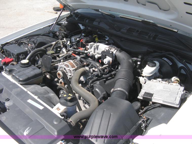 image for item B8318 2007 Ford Crown Victoria Police Interceptor