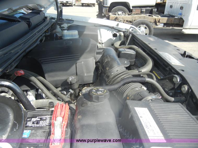 image for item D4873 2008 Chevrolet Silverado 1500 LT Crew Cab pickup truck