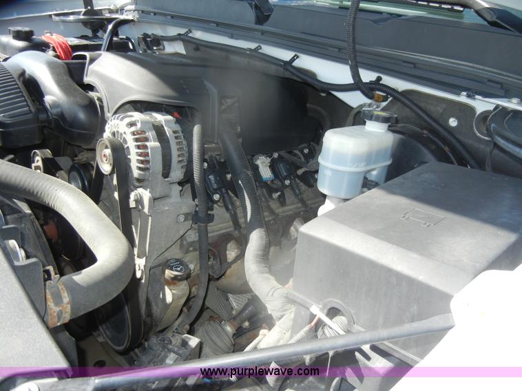 image for item D4873 2008 Chevrolet Silverado 1500 LT Crew Cab pickup truck