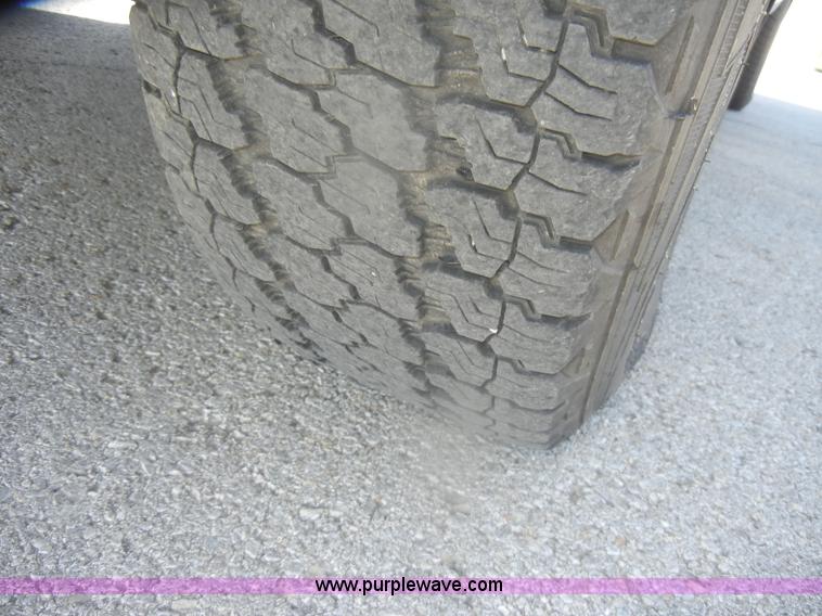 image for item D4873 2008 Chevrolet Silverado 1500 LT Crew Cab pickup truck