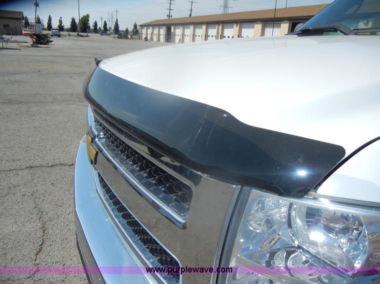 image for item D4873 2008 Chevrolet Silverado 1500 LT Crew Cab pickup truck