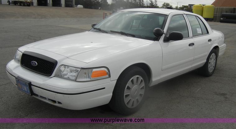 image for item D4938 2008 Ford Crown Victoria Police Interceptor