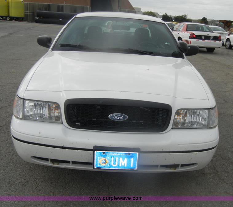 image for item D4938 2008 Ford Crown Victoria Police Interceptor